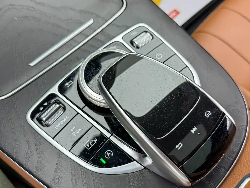 Mercedes-Benz E-Class (Import) — миниатюра 23