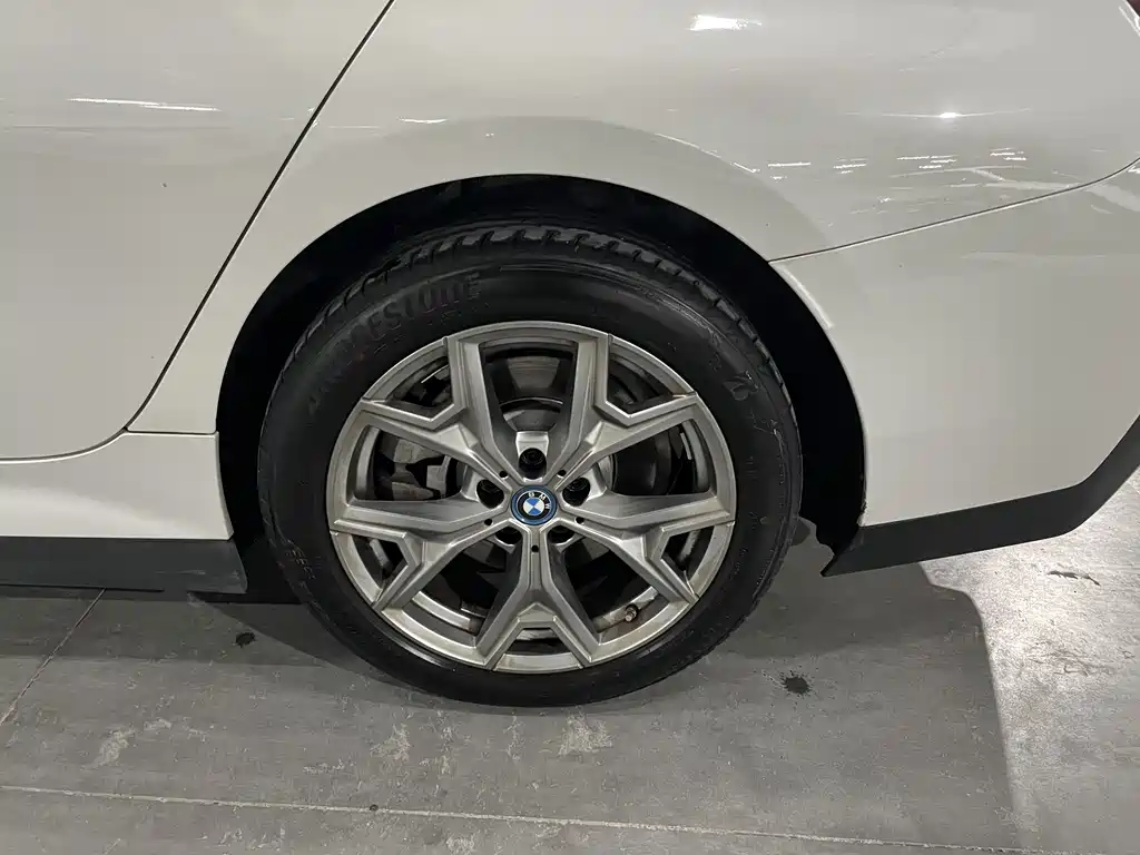 BMW i3 — миниатюра 8