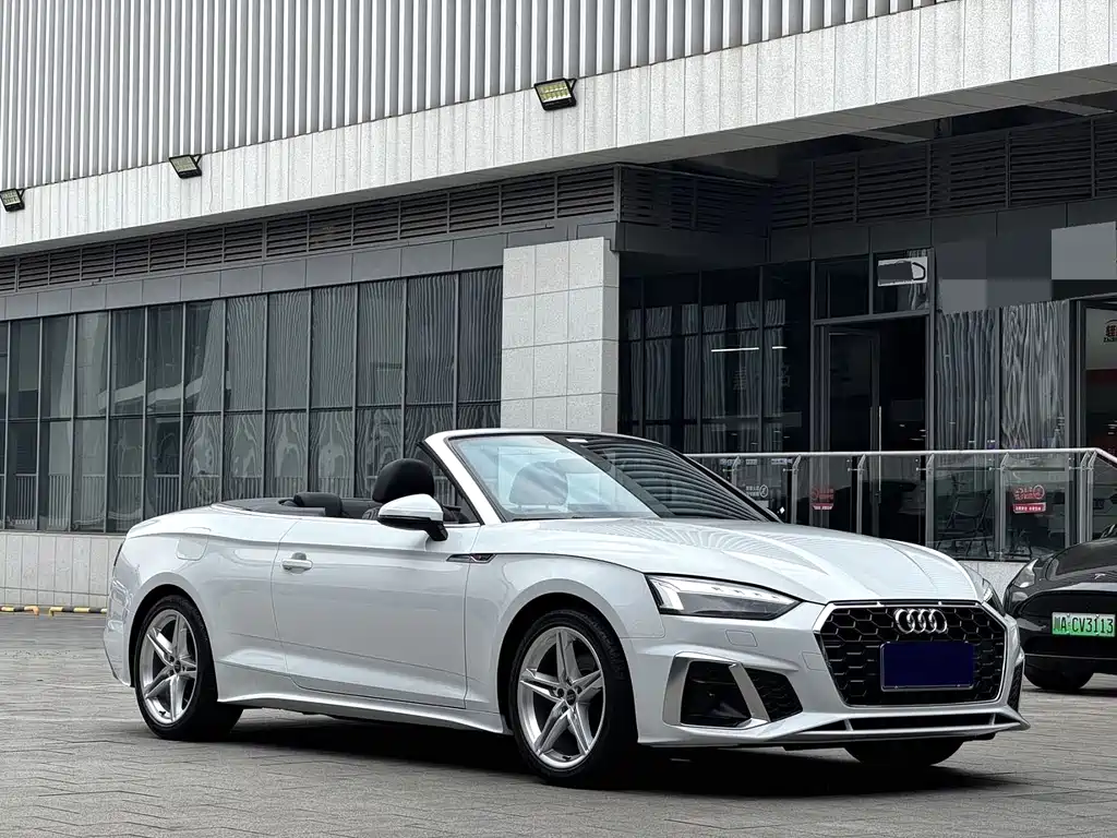 Audi A5 2023 Cabriolet 40 TFSI Fashion