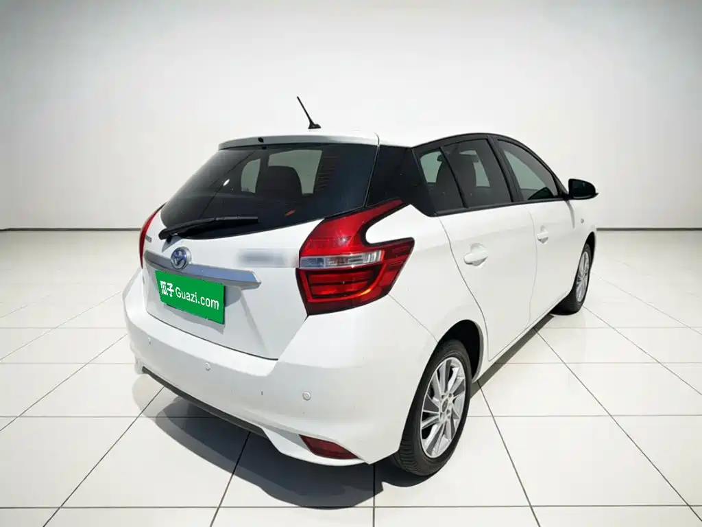 Toyota Yaris L — миниатюра 6