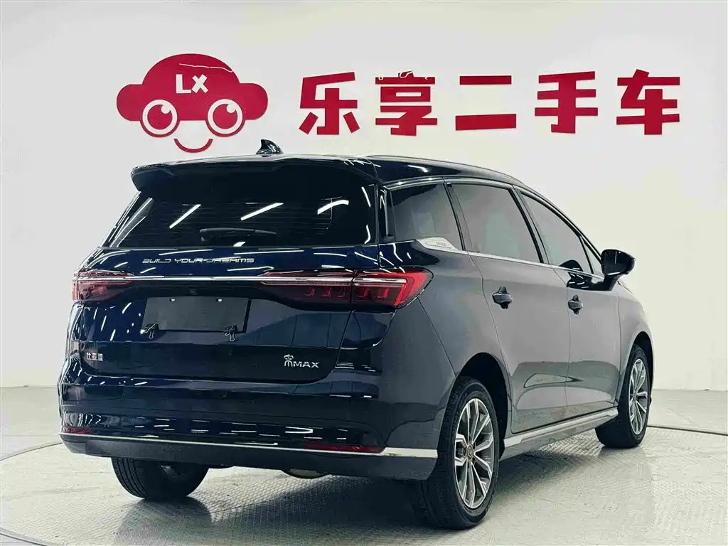 BYD MAX — миниатюра 5