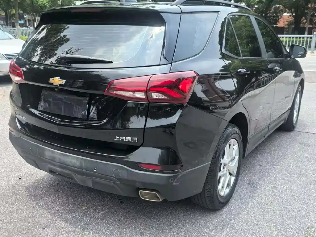 Chevrolet Equinox — миниатюра 9