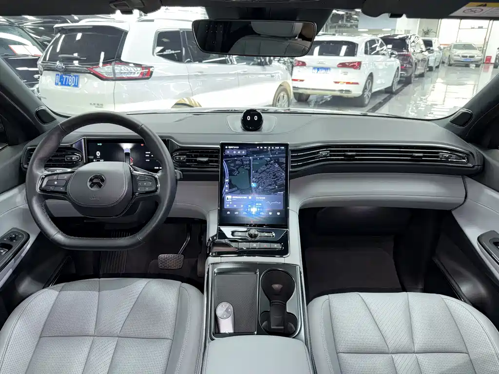 NIO ES8 — миниатюра 15