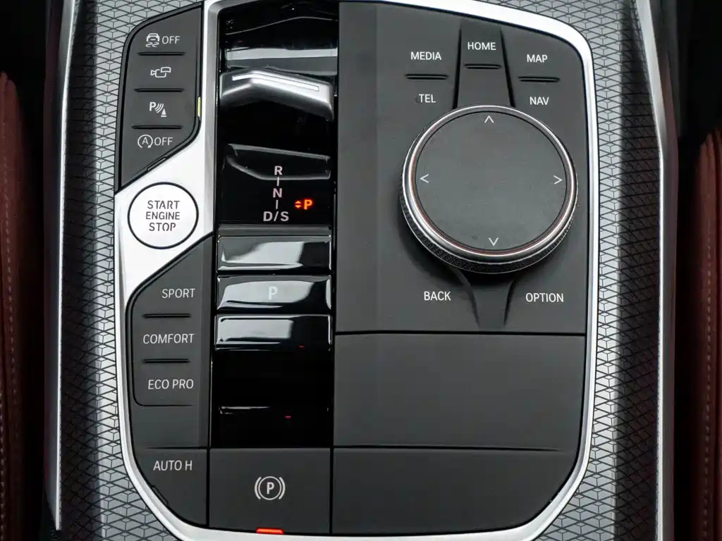 BMW 3 Series — миниатюра 18