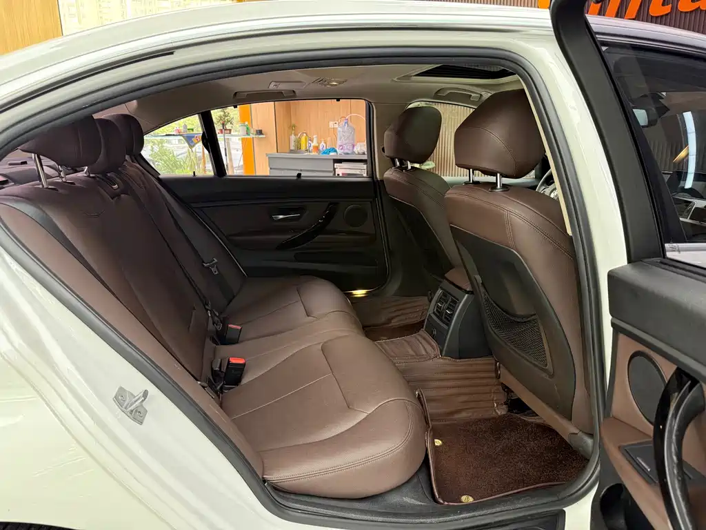 BMW 3 Series — миниатюра 25