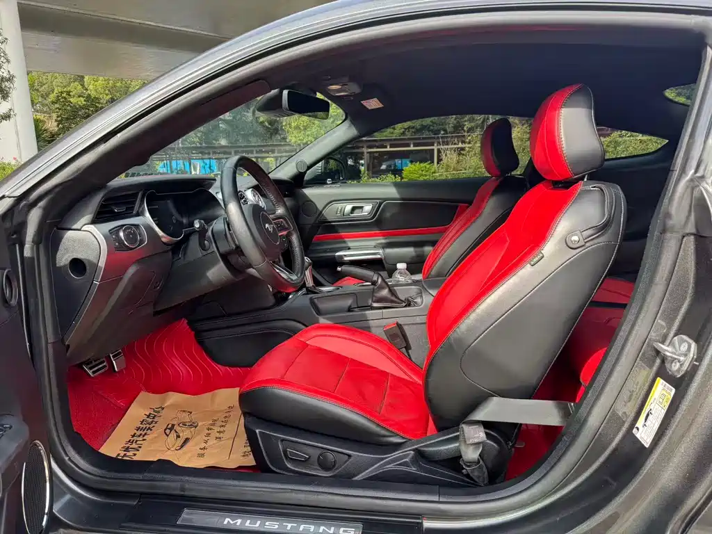 Ford Mustang 2020 2.3L EcoBoost