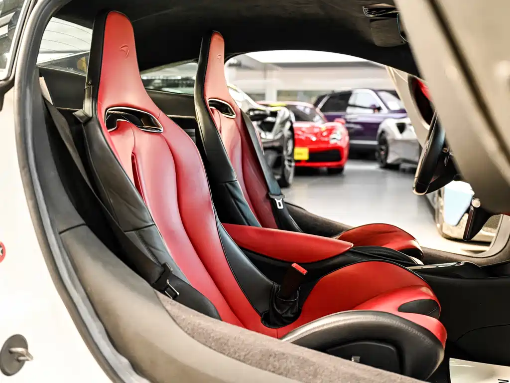 McLaren Artura — миниатюра 8