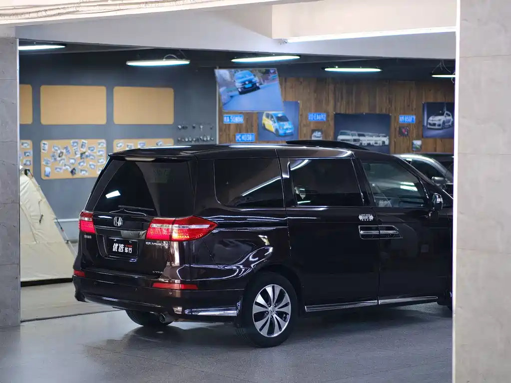 Honda Elysion — миниатюра 16