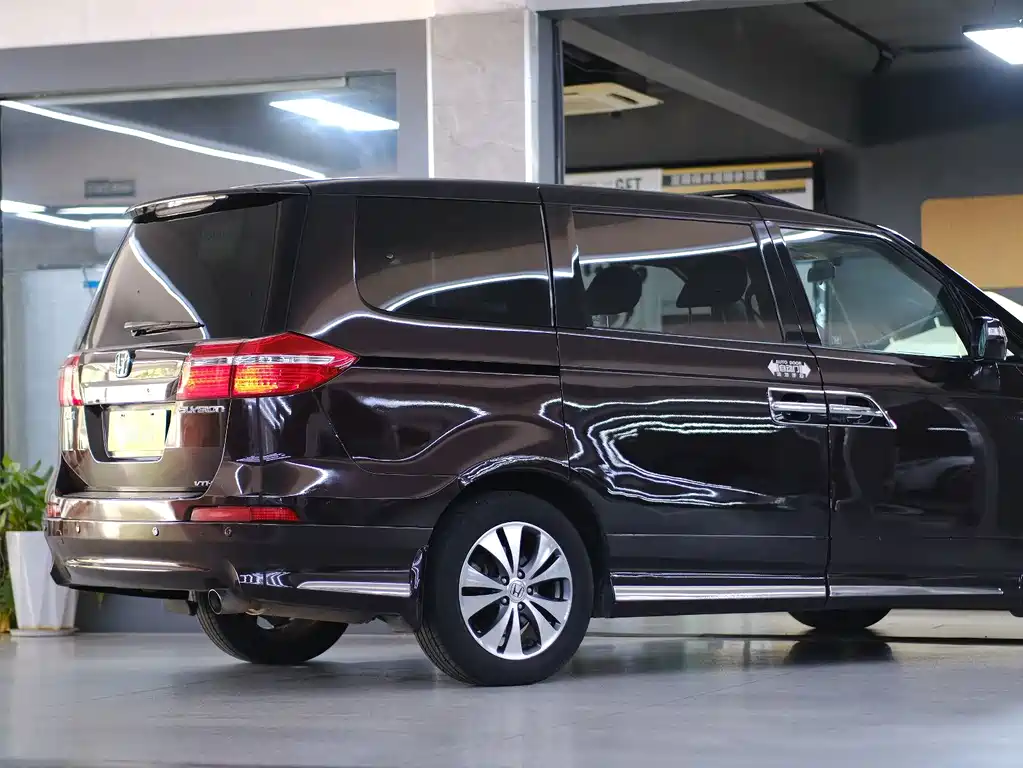 Honda Elysion — миниатюра 4