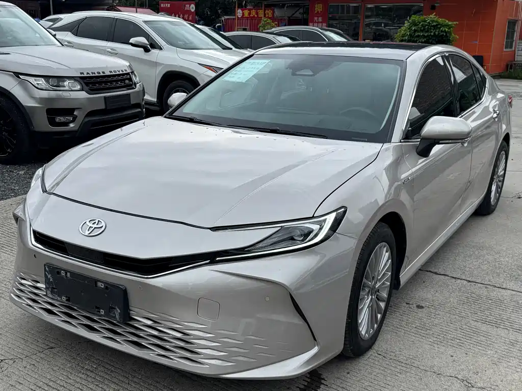 Toyota Camry 2024