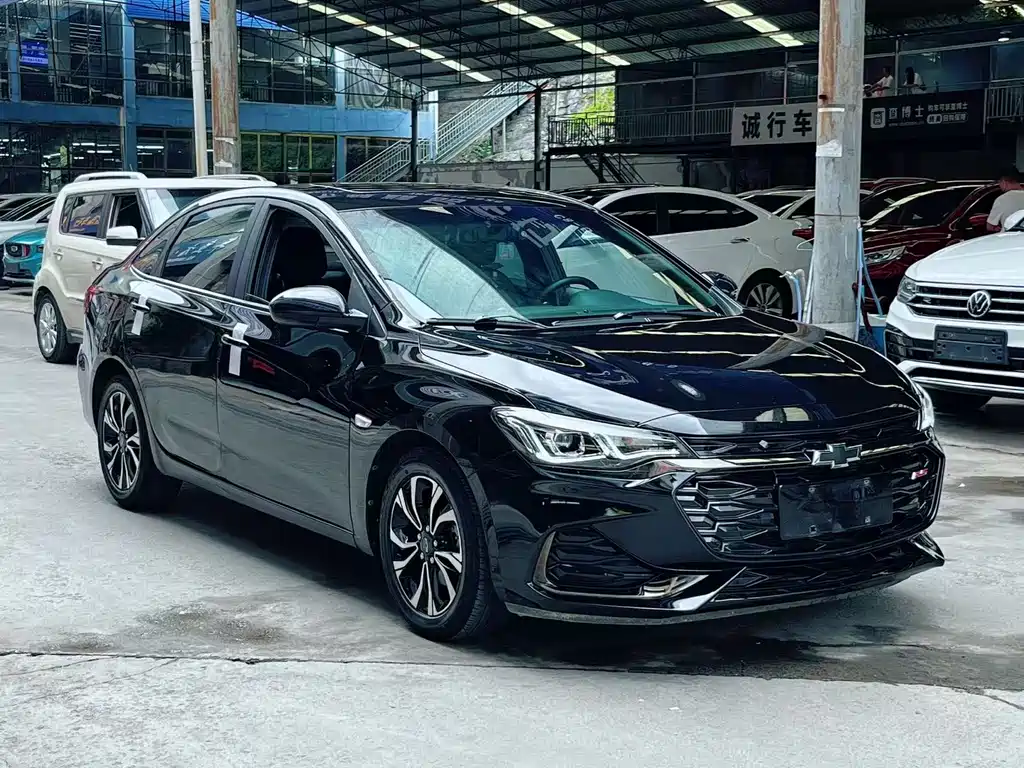 CHEVROLET CRUZE