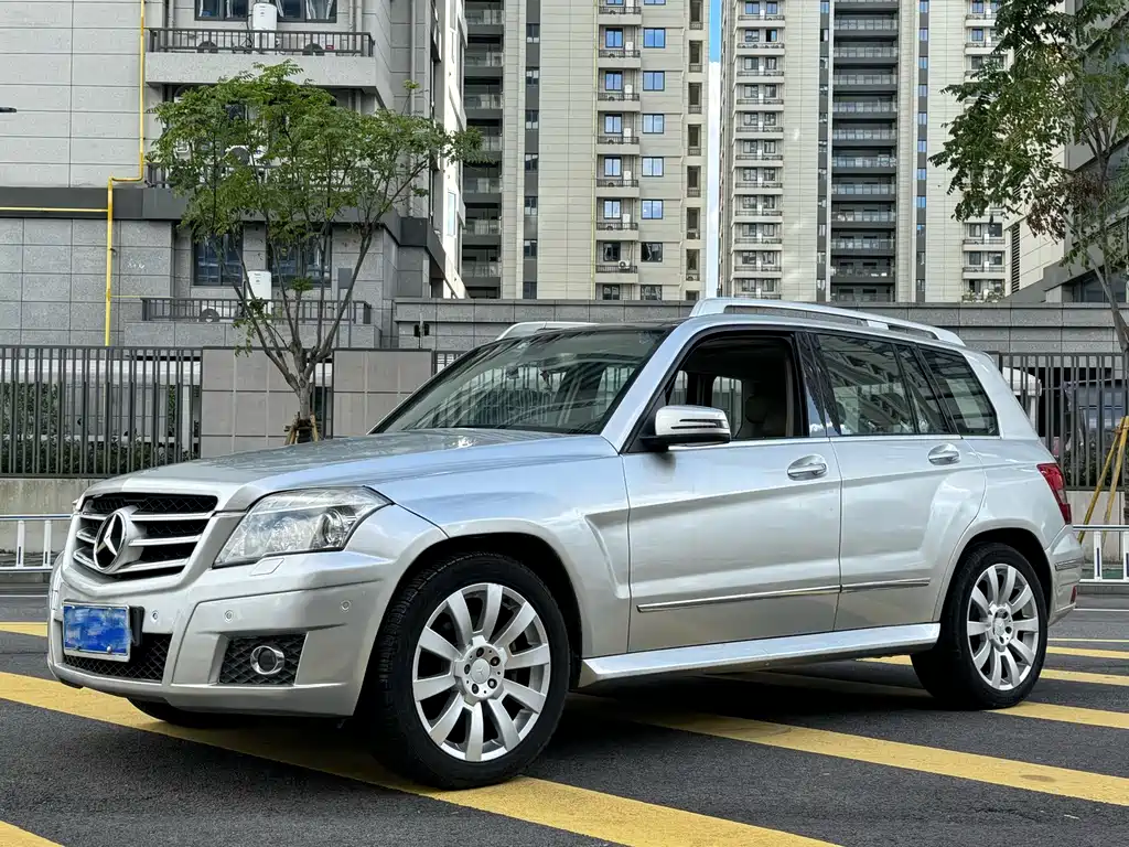 Mercedes-Benz GLK-Class (Import) — миниатюра 2