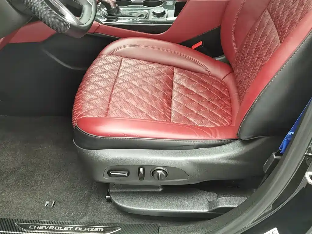 Chevrolet Blazer — миниатюра 20