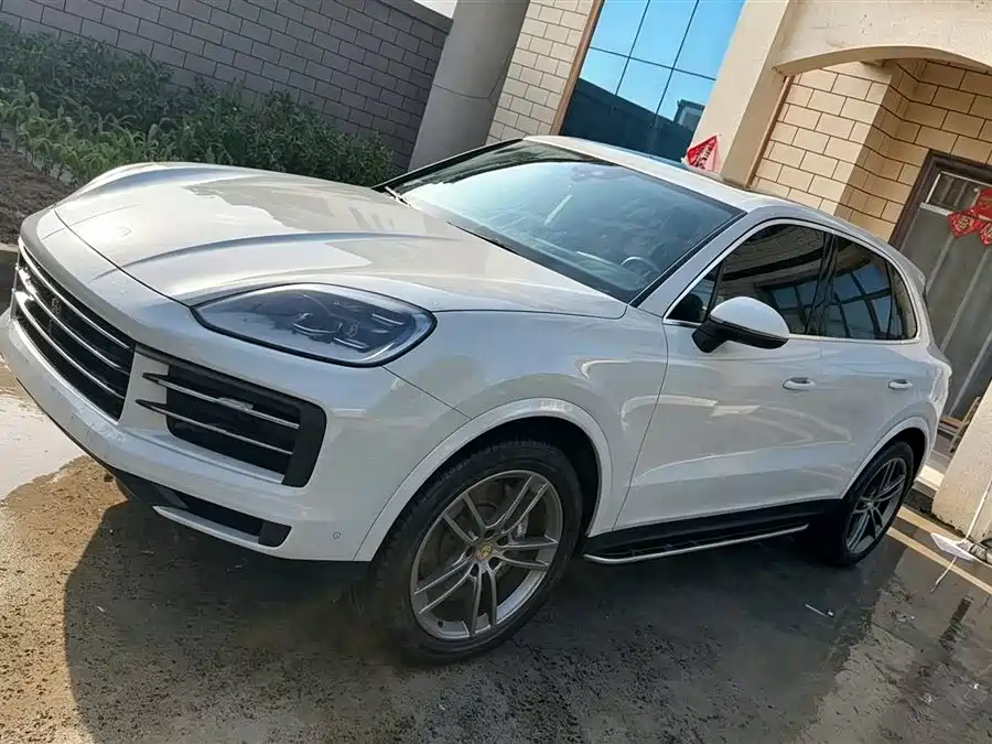 Porsche Cayenne 2023