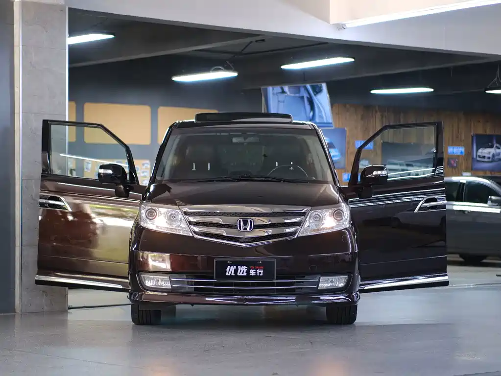 Honda Elysion — миниатюра 7