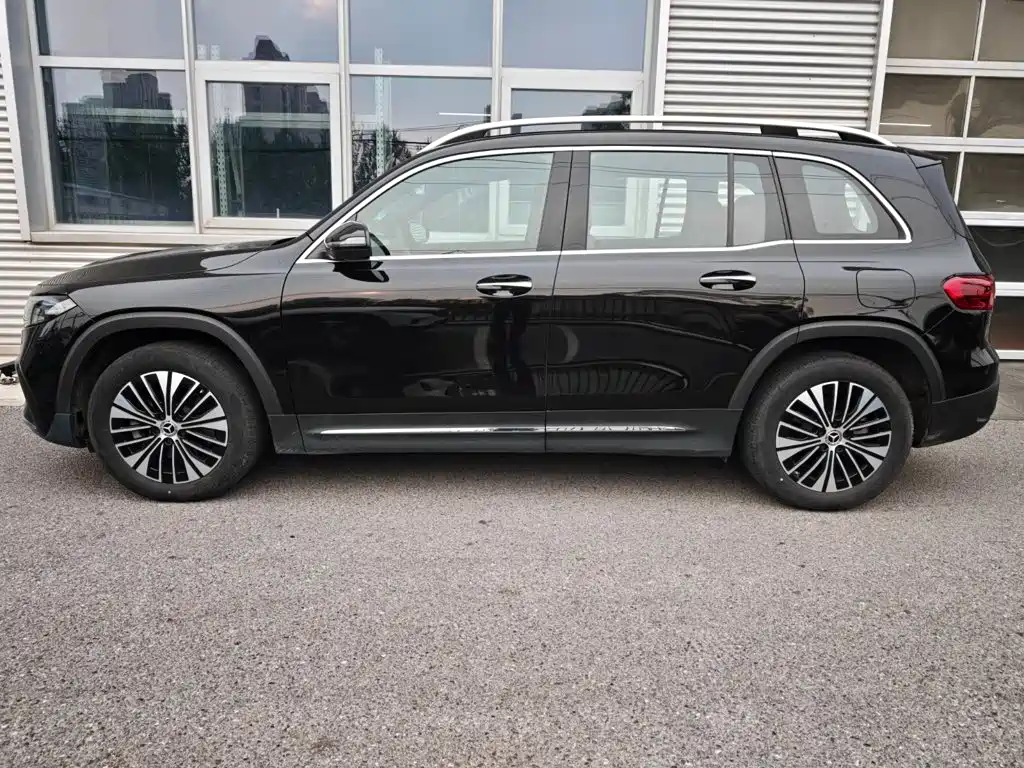 Mercedes-Benz EQB — миниатюра 2