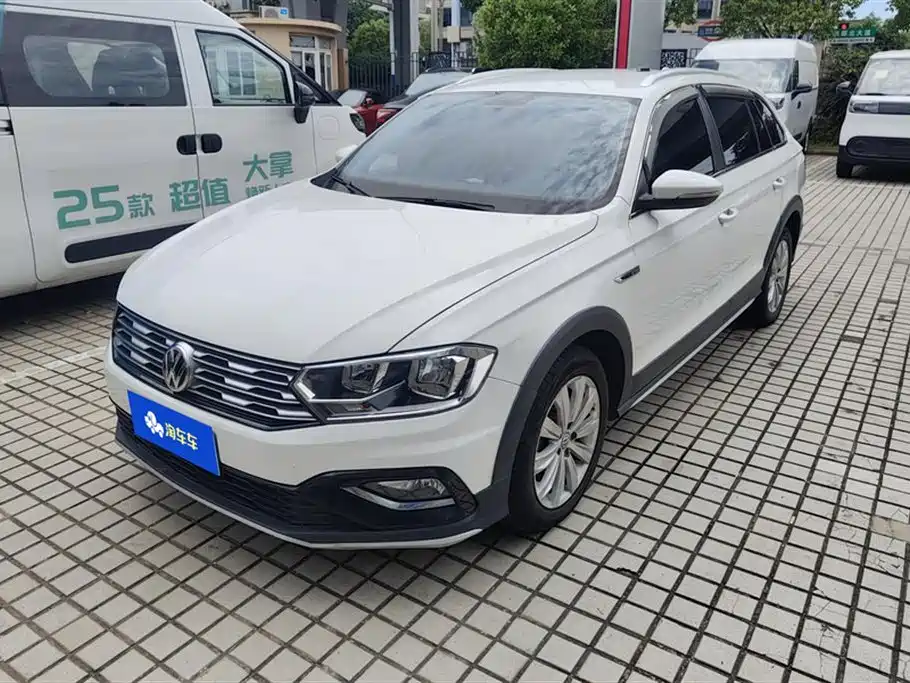 Купить Volkswagen C-Trek