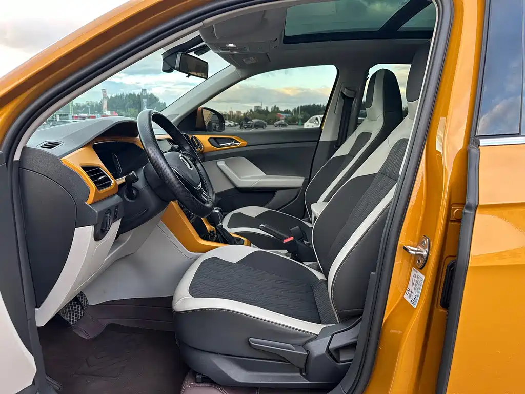 Volkswagen T-Cross — миниатюра 4