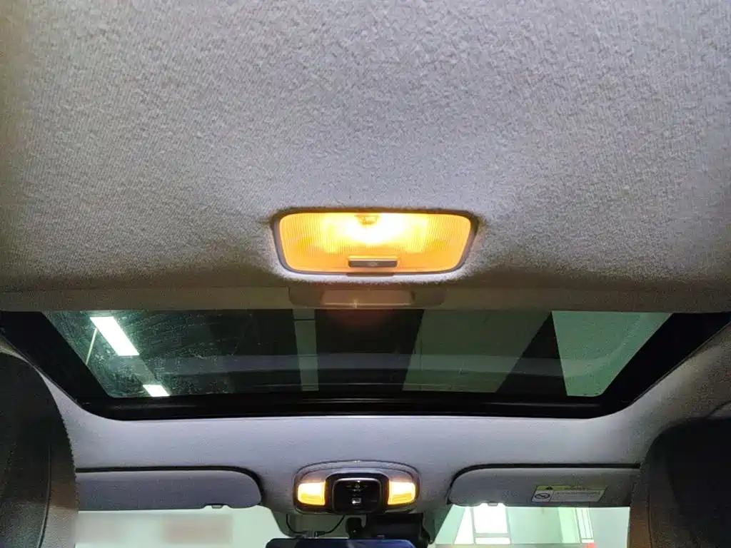 Hyundai Elantra — миниатюра 18