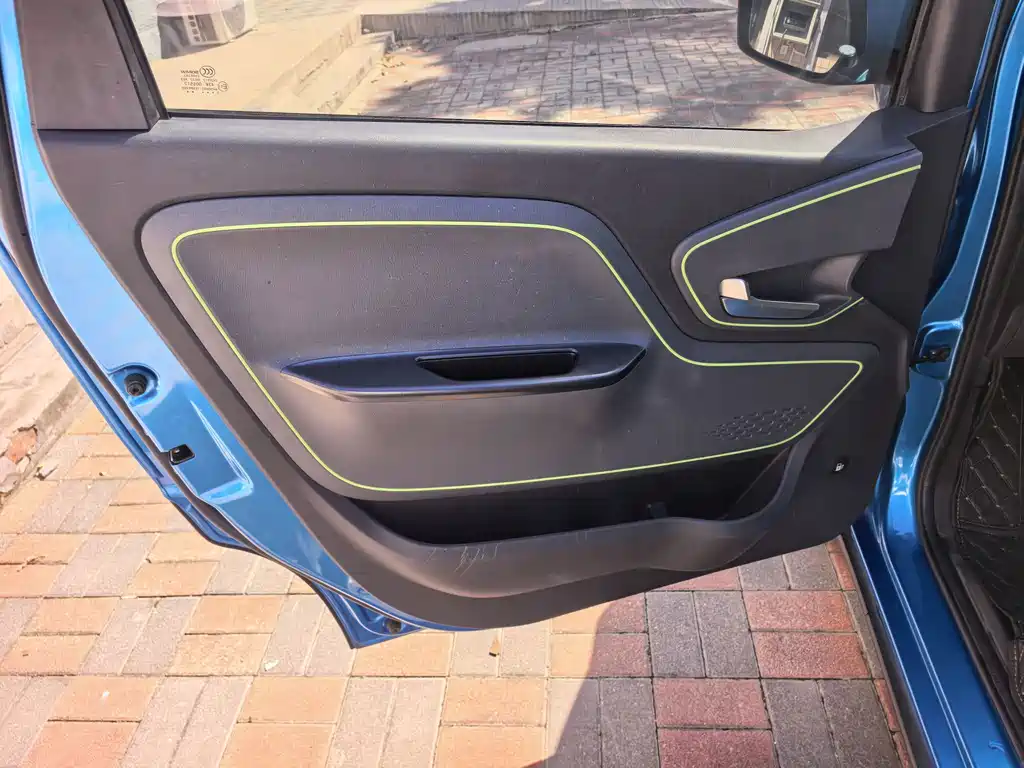 Baojun E100 — миниатюра 6