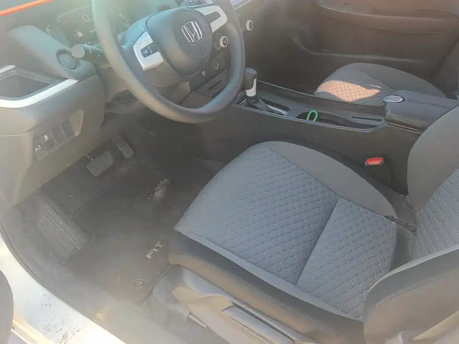 Honda Fit — миниатюра 9