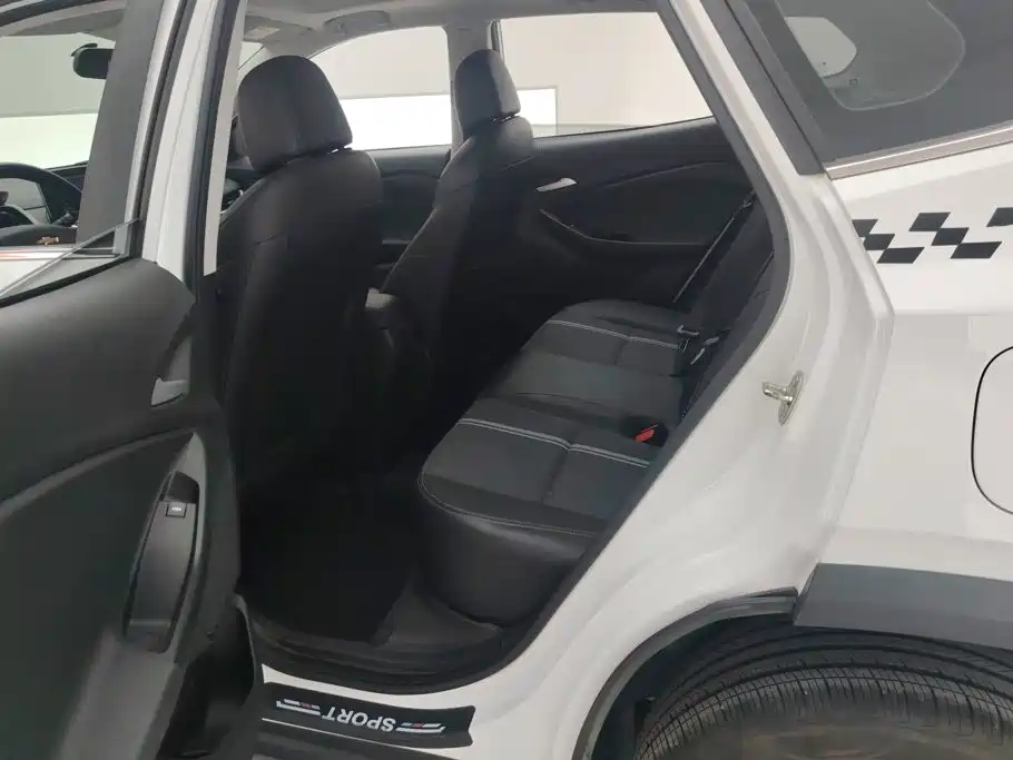 Chevrolet Trax — миниатюра 11