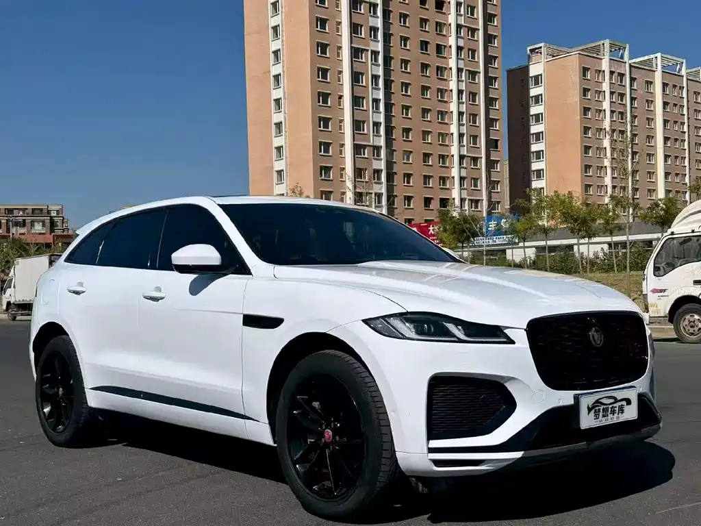 Jaguar F-PACE — миниатюра 3