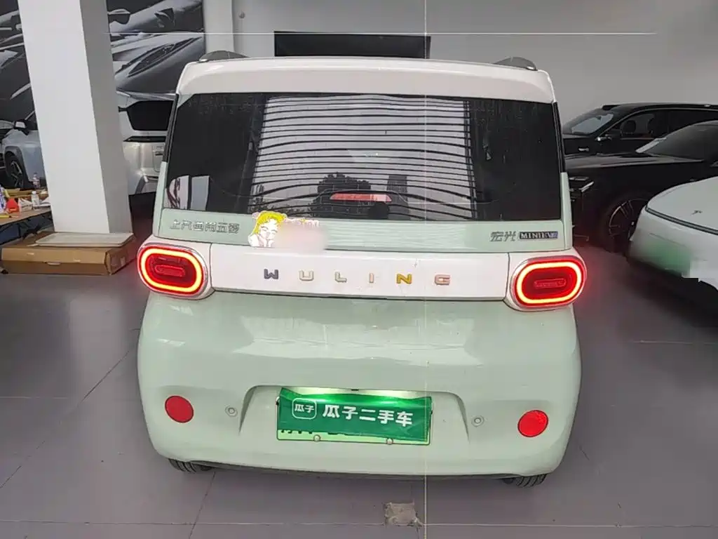 Wuling MINIEV — миниатюра 6