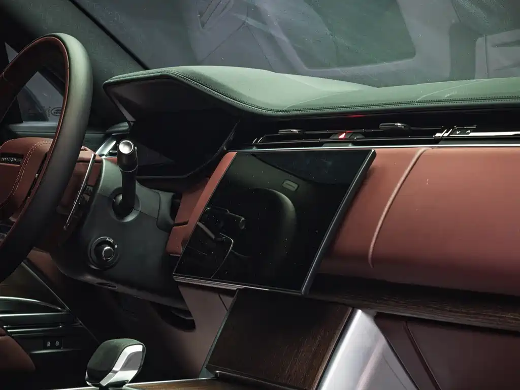 Land Rover Range Rover — миниатюра 16