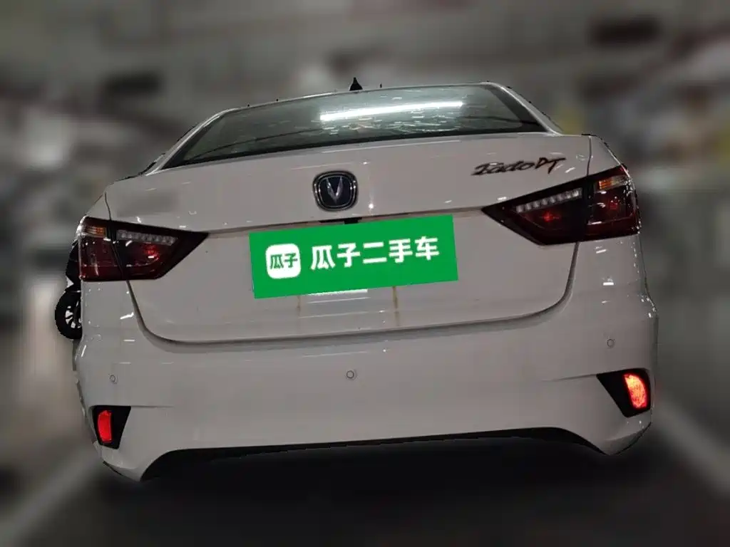 Changan Eado DT — миниатюра 3
