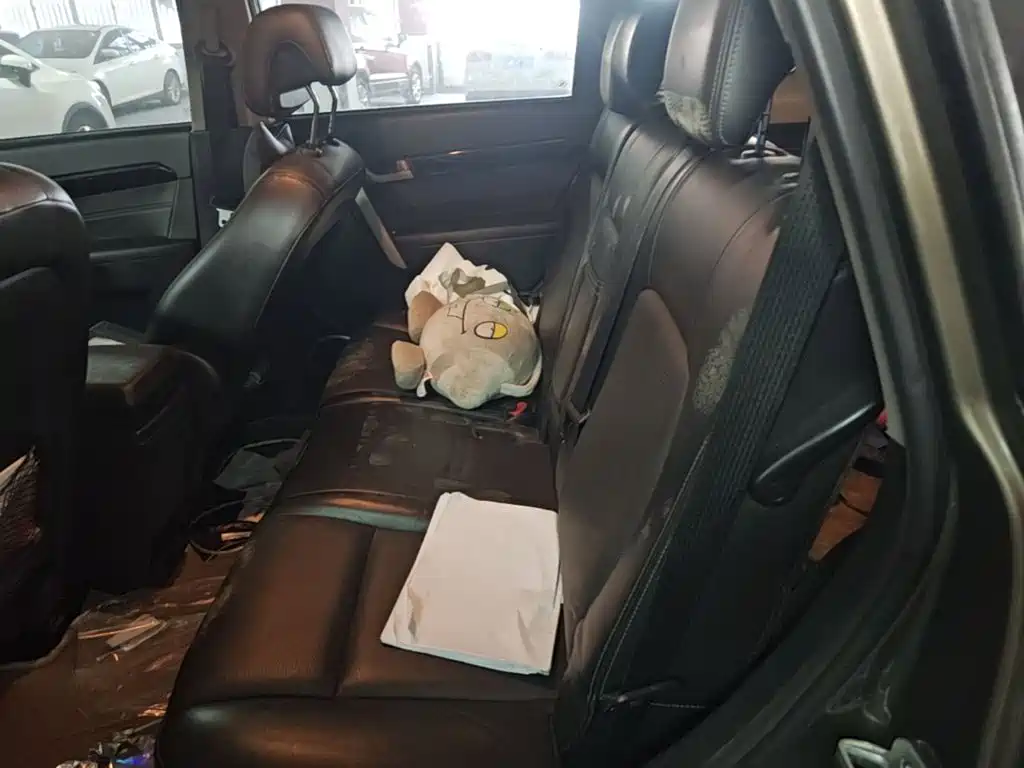 Chevrolet Captiva — миниатюра 13