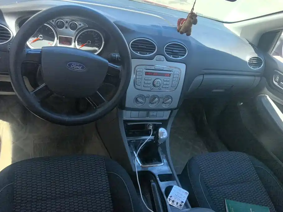 Ford Focus — миниатюра 12