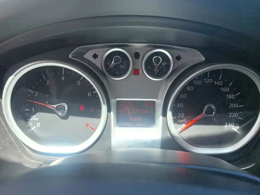 Ford Focus — миниатюра 14