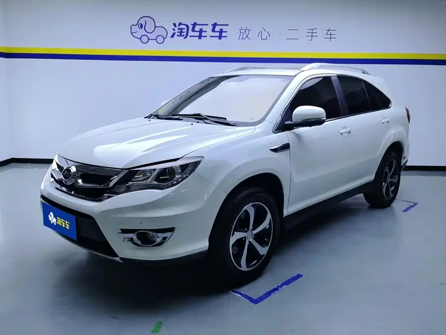 BYD S7