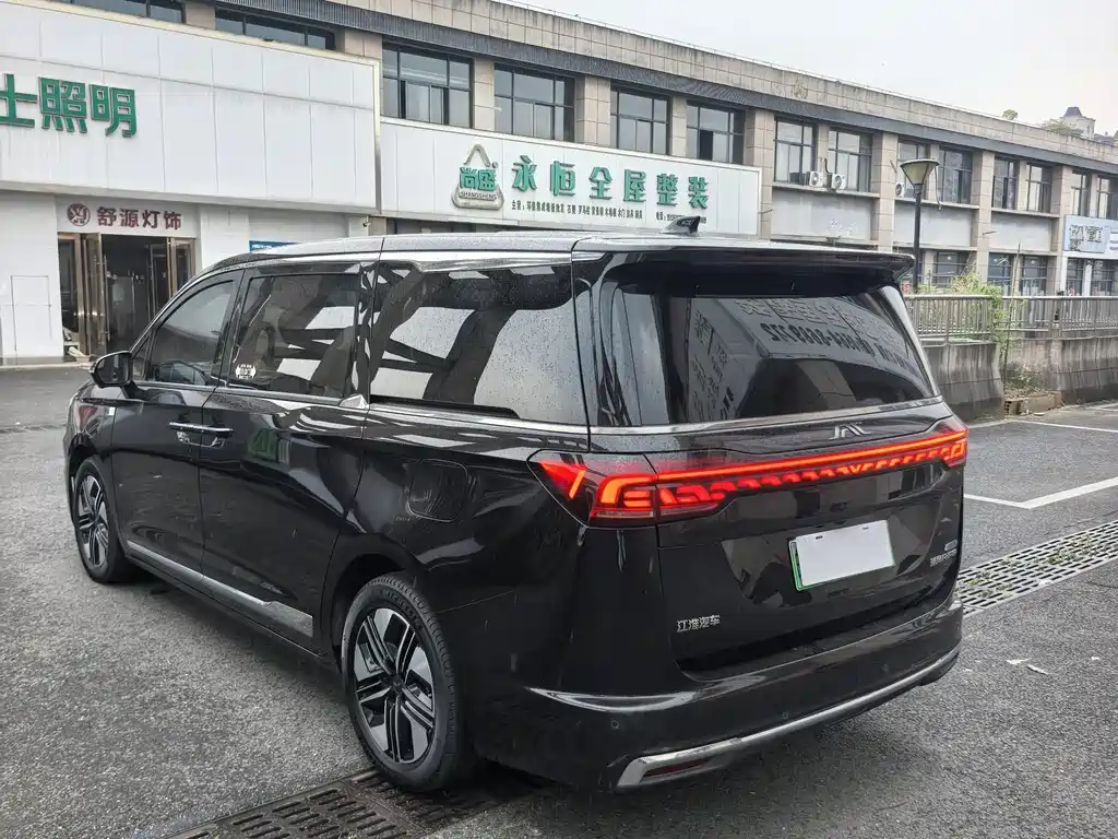 JAC Refine Refine RF8 PHEV — миниатюра 4