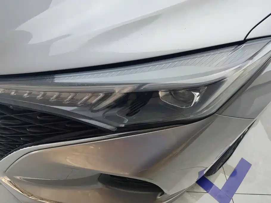 Changan Eado — миниатюра 5