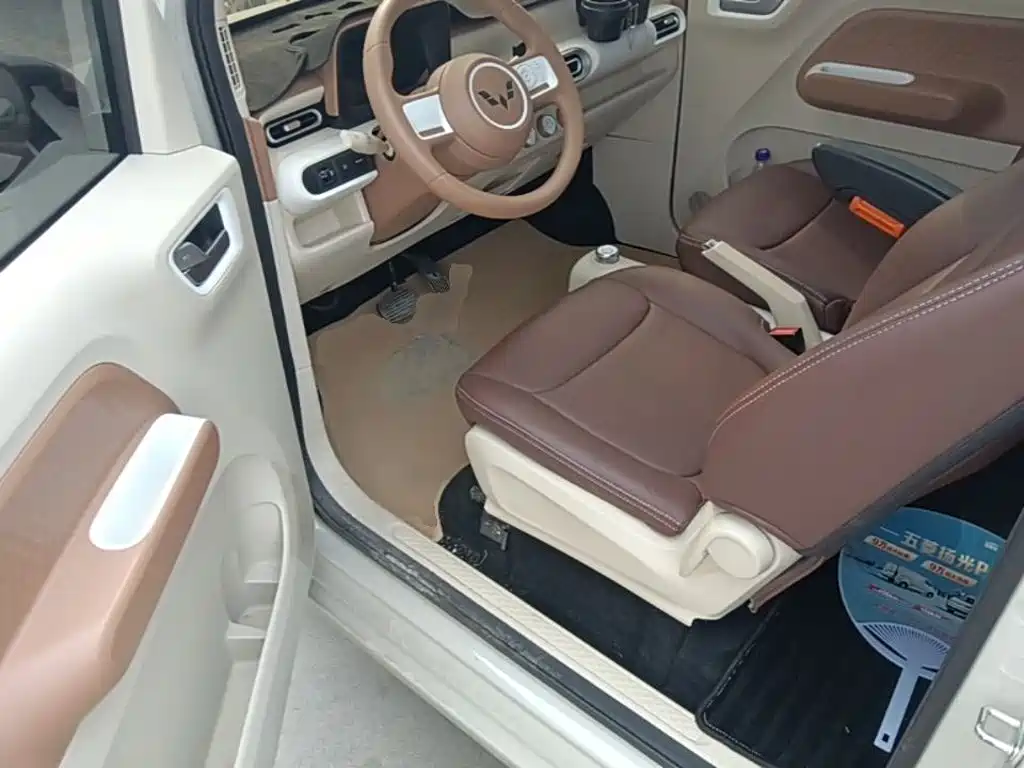 Wuling MINIEV — миниатюра 16