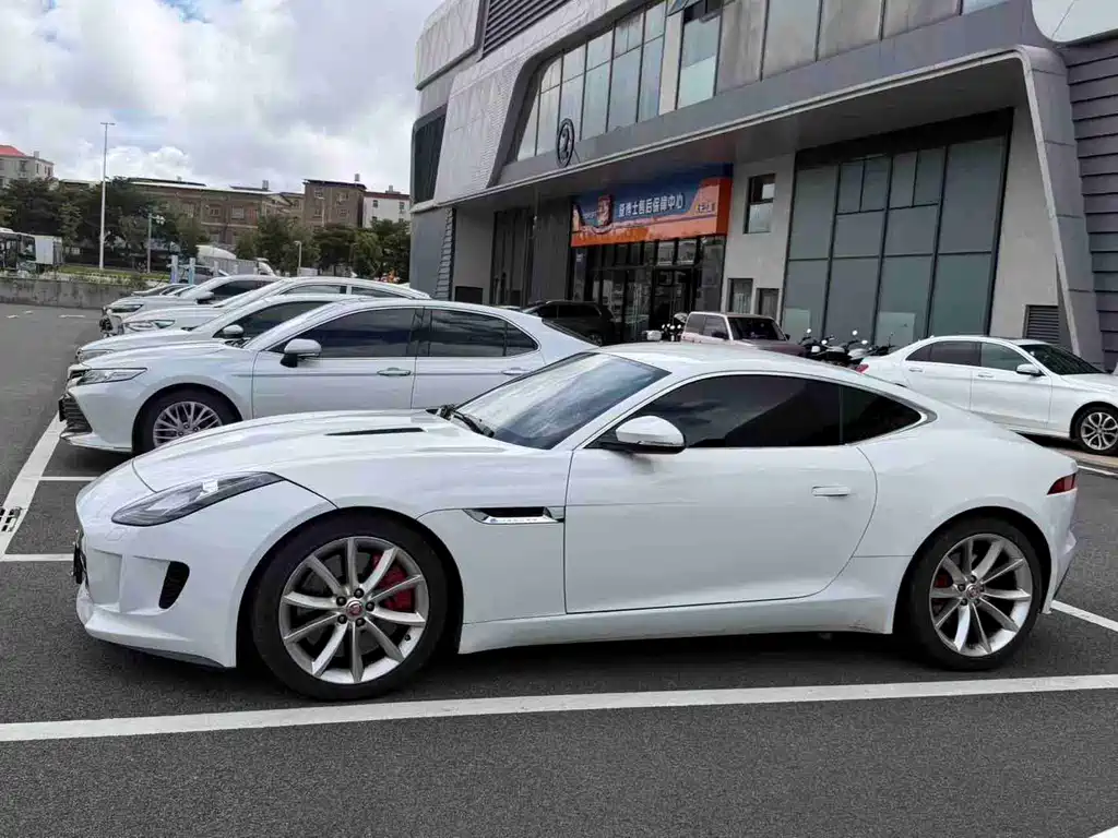 Jaguar F-TYPE — миниатюра 3