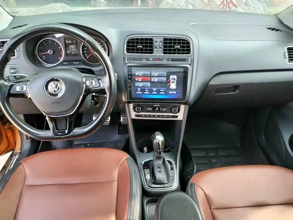 Volkswagen Polo — миниатюра 7