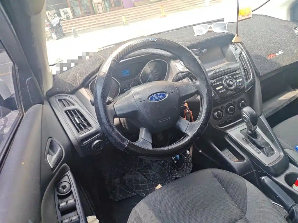 Ford Focus — миниатюра 3