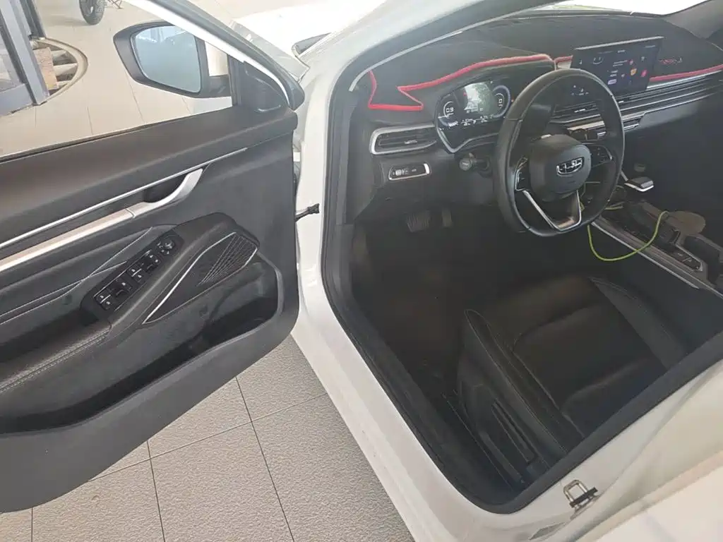 Geely Emgrand — миниатюра 16