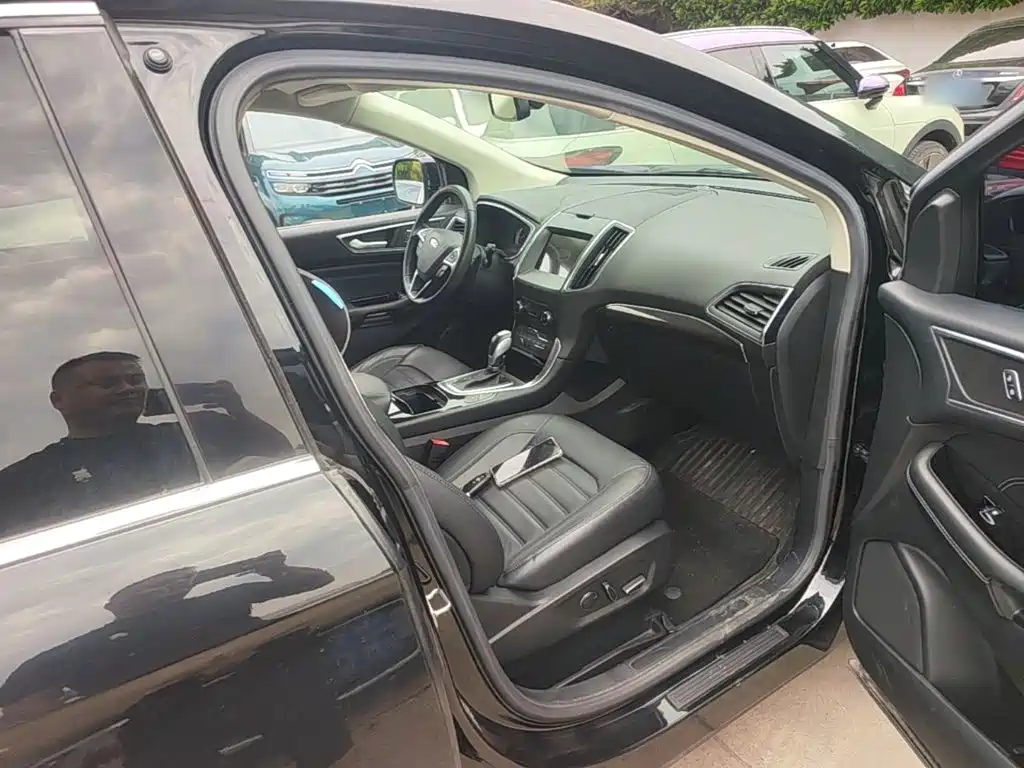 Ford Edge — миниатюра 20