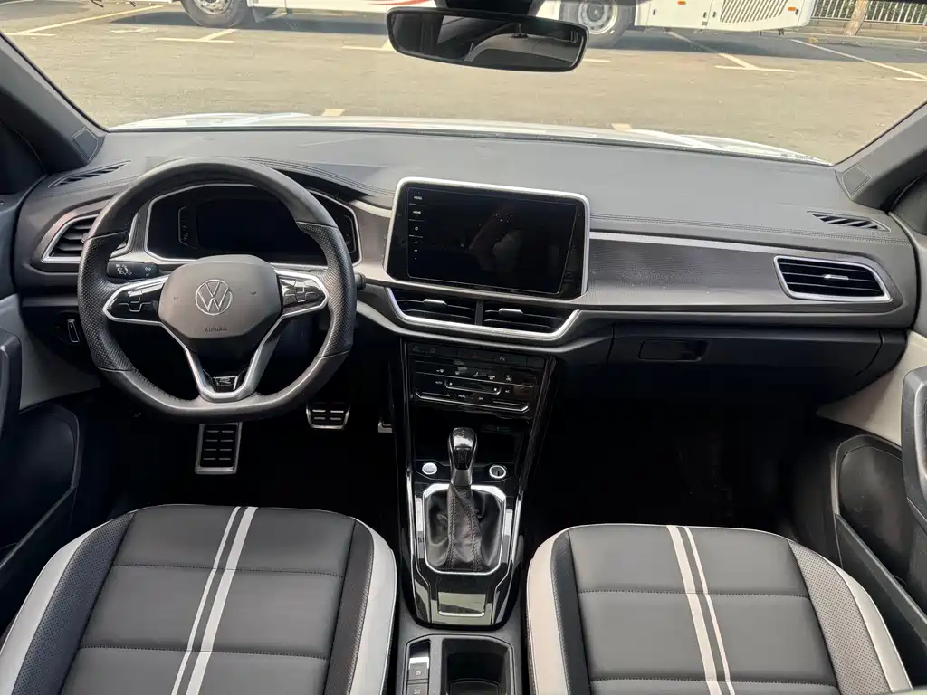 Volkswagen T-Roc — миниатюра 6