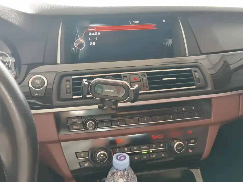 BMW 5 Series — миниатюра 6