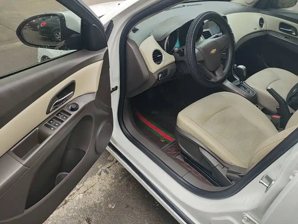 Chevrolet Cruze — миниатюра 16