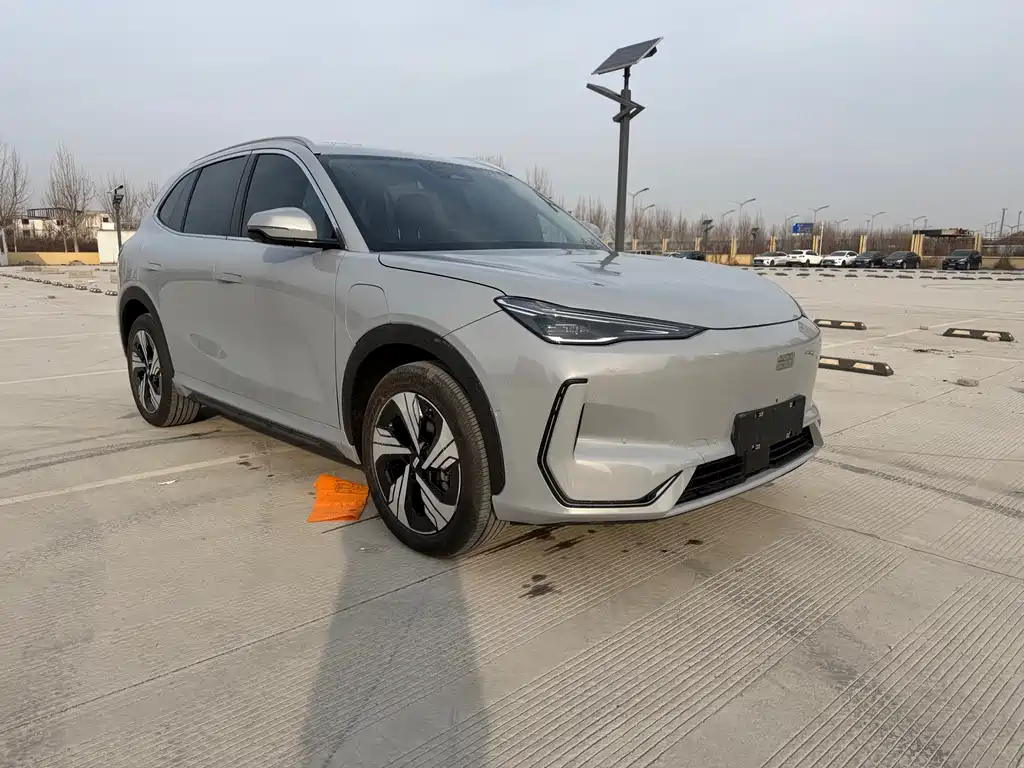 GEELY GALAXY GALAXY E5