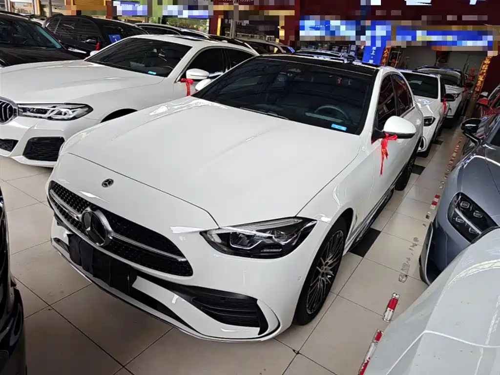 Mercedes-Benz C-Class 2025