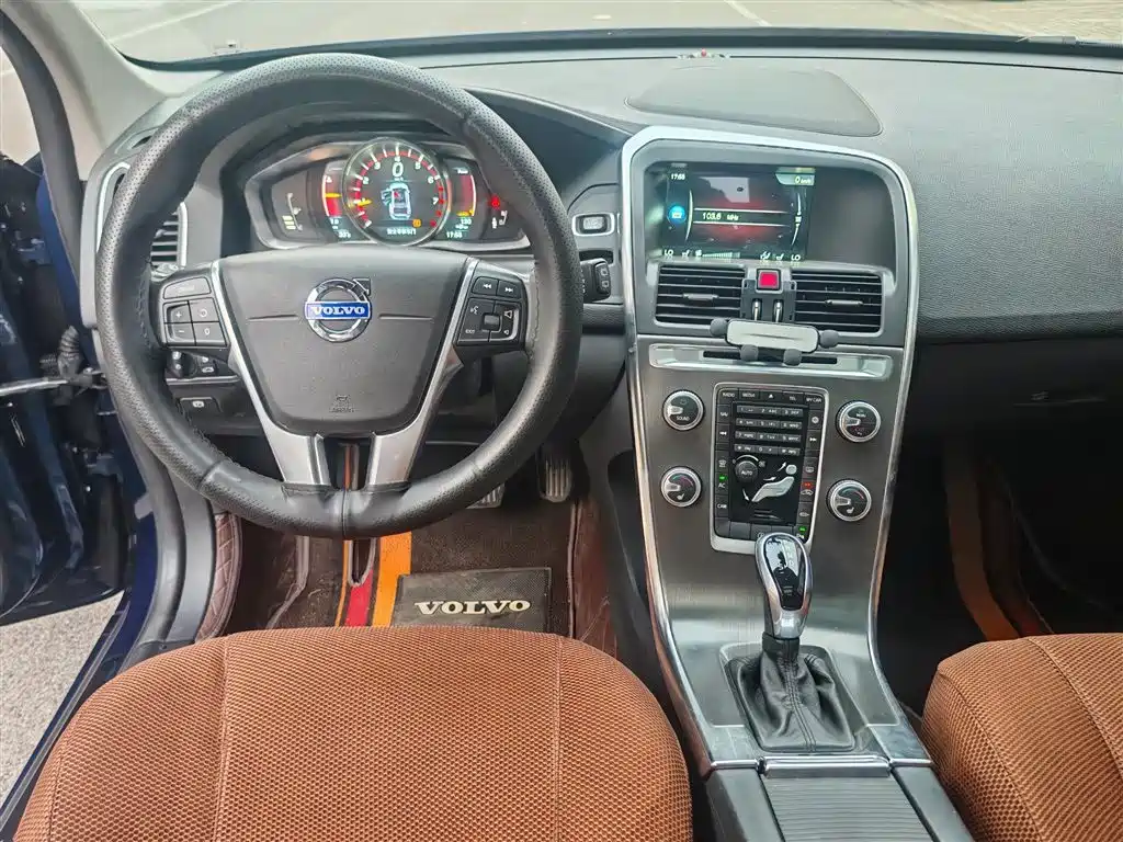 Volvo XC60 — миниатюра 7