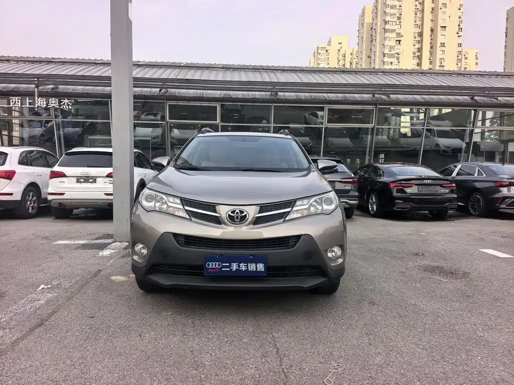 Toyota RAV4 2015 2.0L CVT