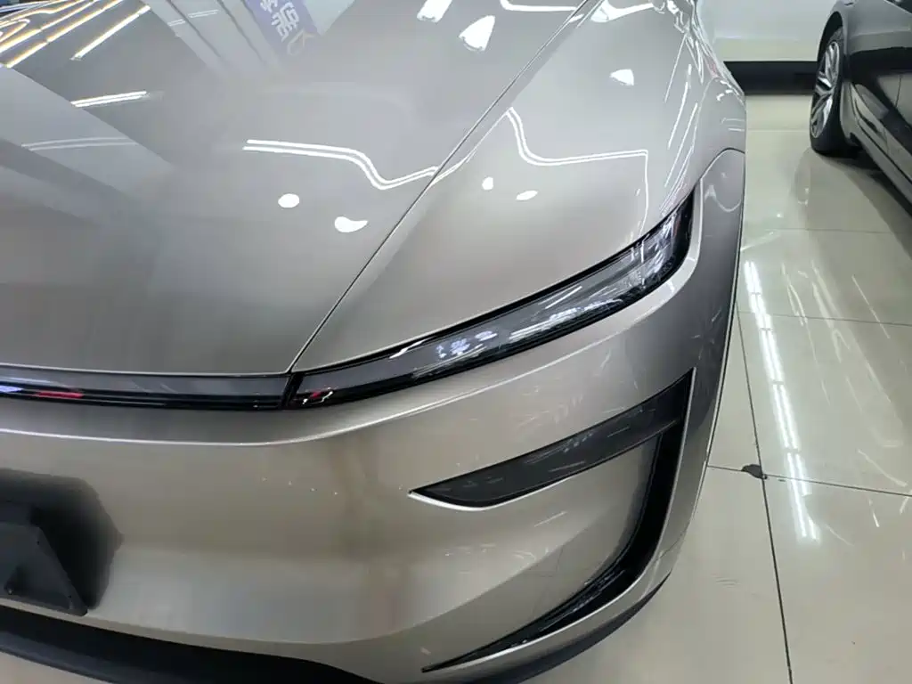 Tesla Model Y L — миниатюра 24